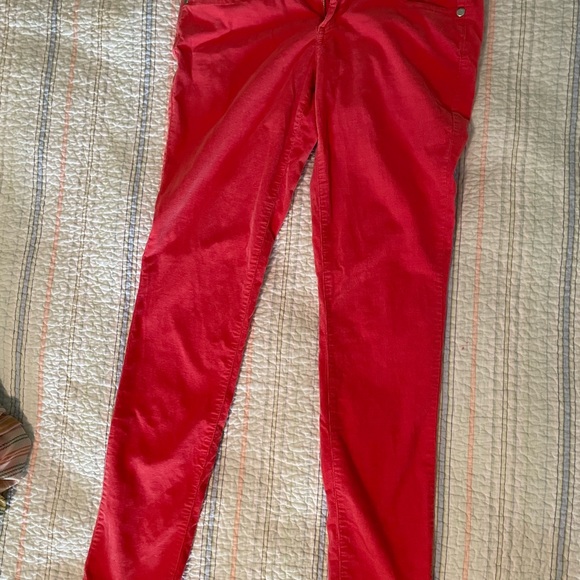 ❤️👀💜 
Coral stretchy corduroy pants size 9 by Jolt - Picture 2 of 3